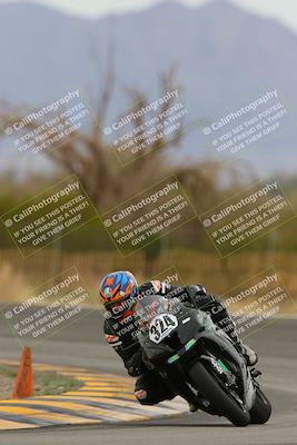 media/Jan-15-2023-SoCal Trackdays (Sun) [[c1237a034a]]/Turn 3 (1115am)/